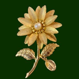 Vintage Gold Tone Flower Brooch Pin with Pearl Center